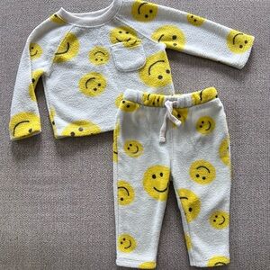 Old Navy Smiley Set